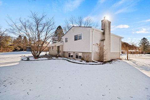 A home in Waterford Twp