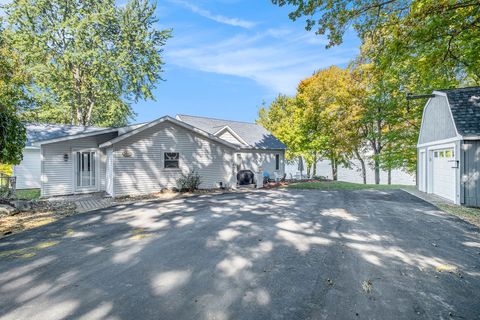 A home in Elba Twp