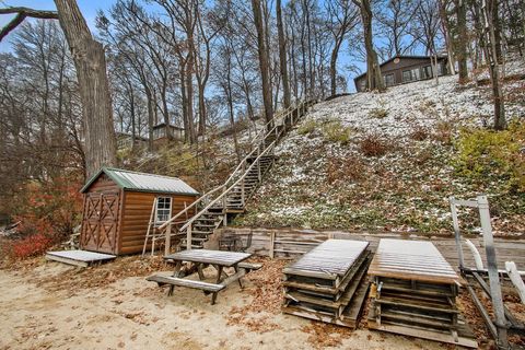 A home in Fabius Twp