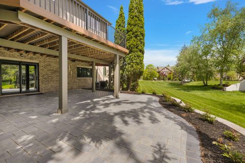 A home in Bloomfield Twp