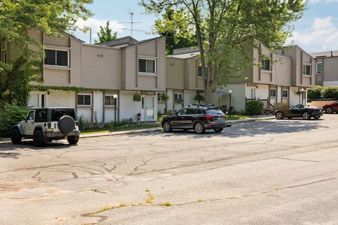 A home in Elmwood Twp