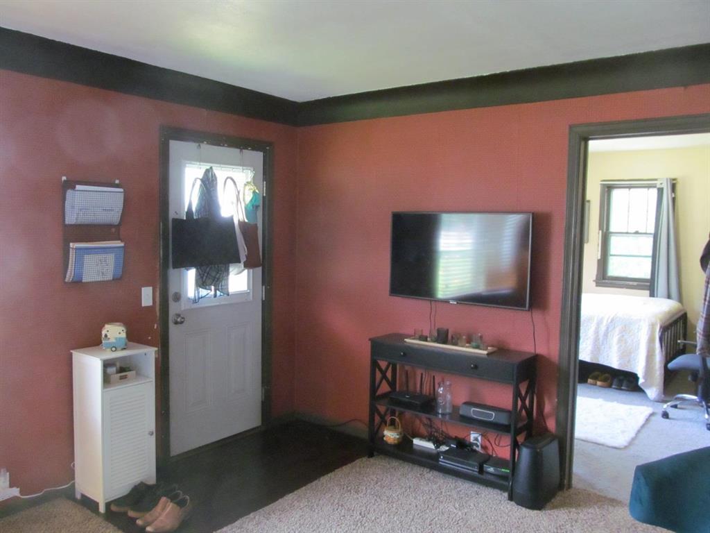 Photo 8 of 20 of 2601 Sunnyside Drive house