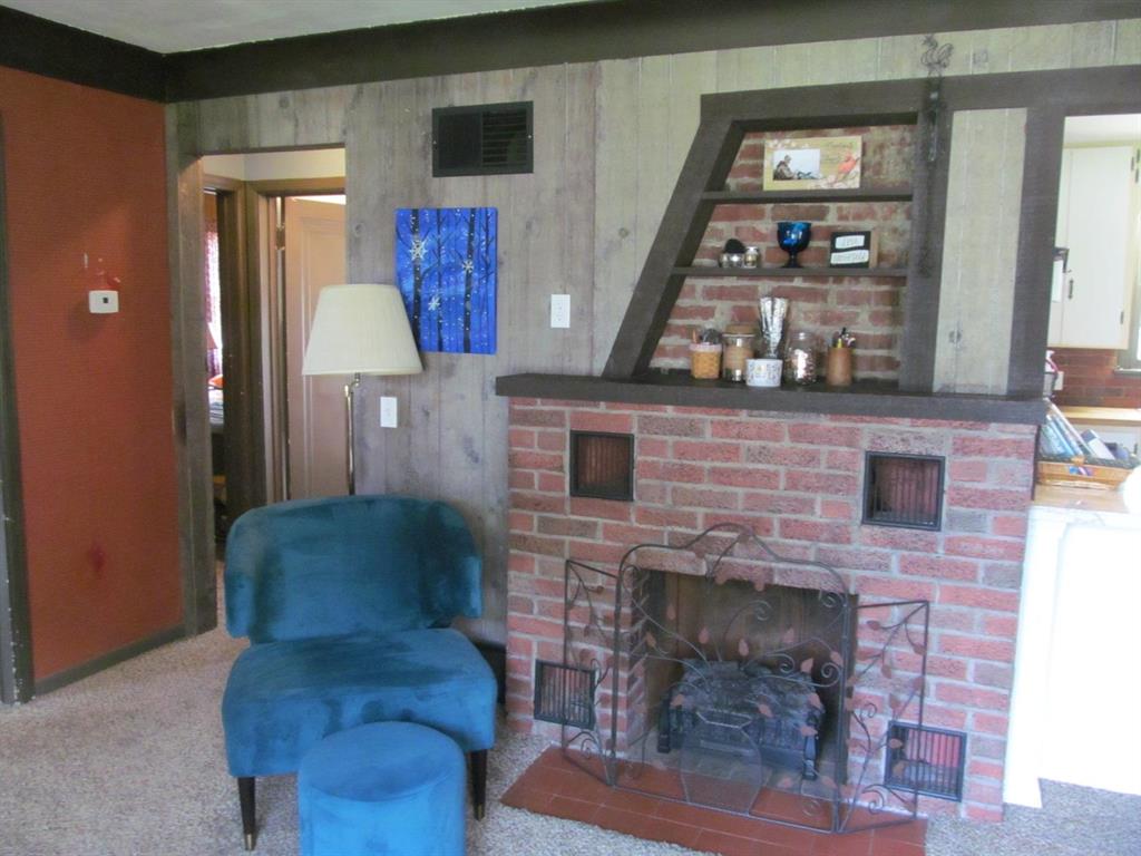 Photo 7 of 20 of 2601 Sunnyside Drive house