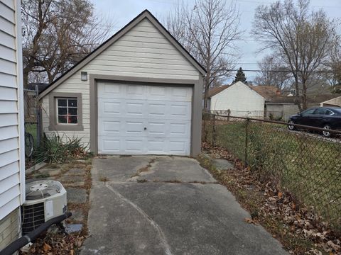 A home in Harper Woods