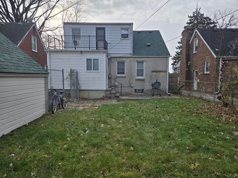 A home in Harper Woods