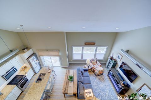 listing image 50