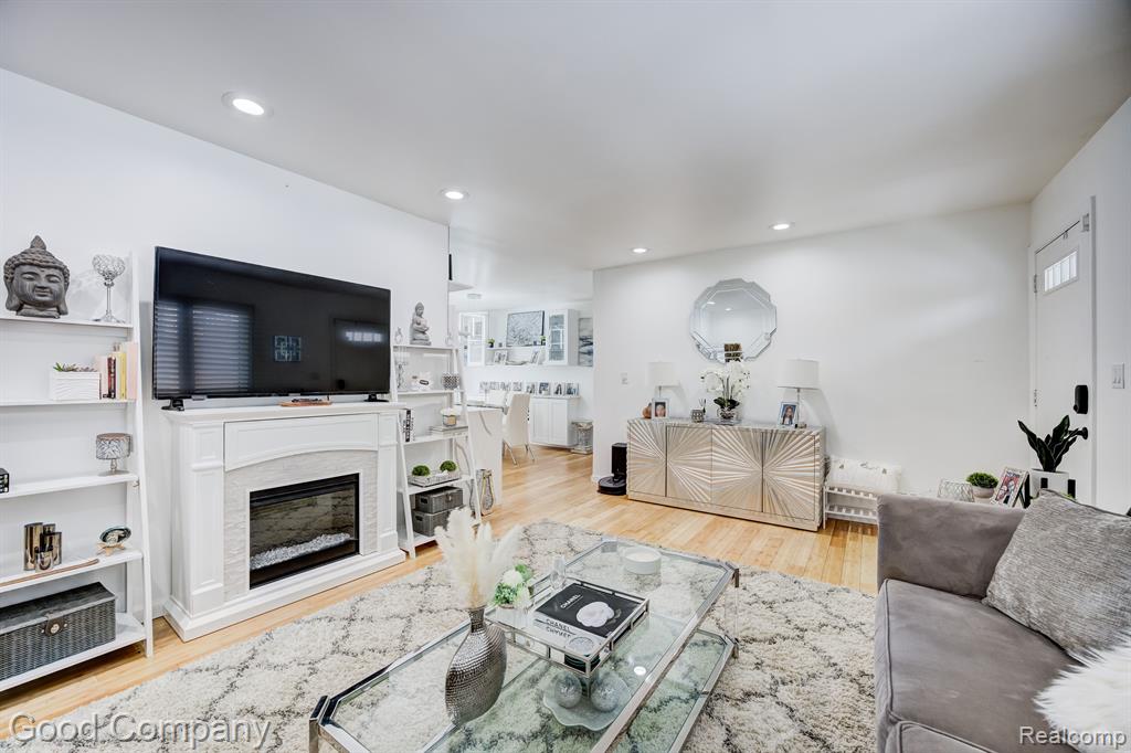 29755 ROSEMOND Drive