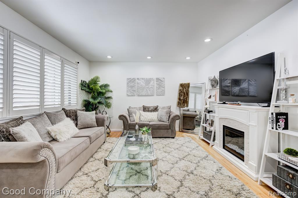 29755 ROSEMOND Drive