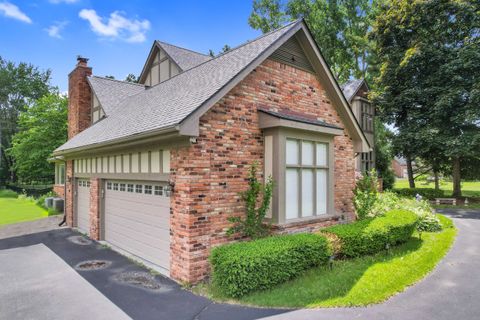 A home in Bloomfield Hills