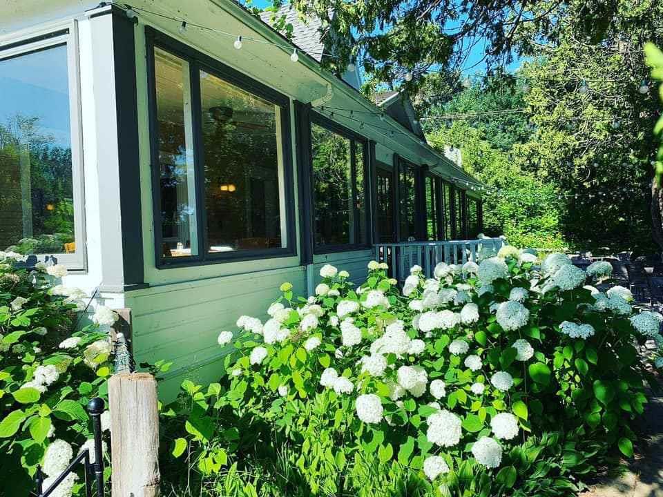 149 E Harbor Highway