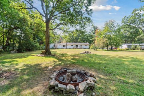 A home in Taymouth Twp