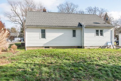 A home in Paw Paw Twp