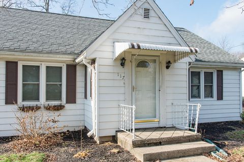 A home in Paw Paw Twp