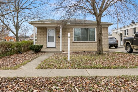 A home in Dearborn Heights