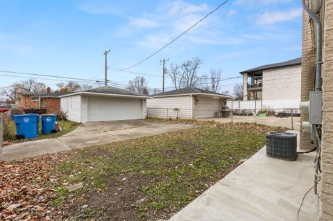 A home in Dearborn Heights