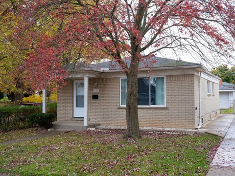 A home in Dearborn Heights