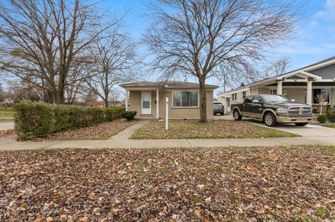 A home in Dearborn Heights