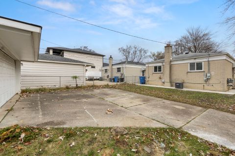 A home in Dearborn Heights