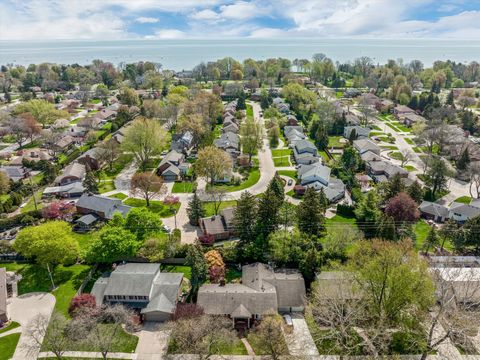 A home in Grosse Pointe Woods