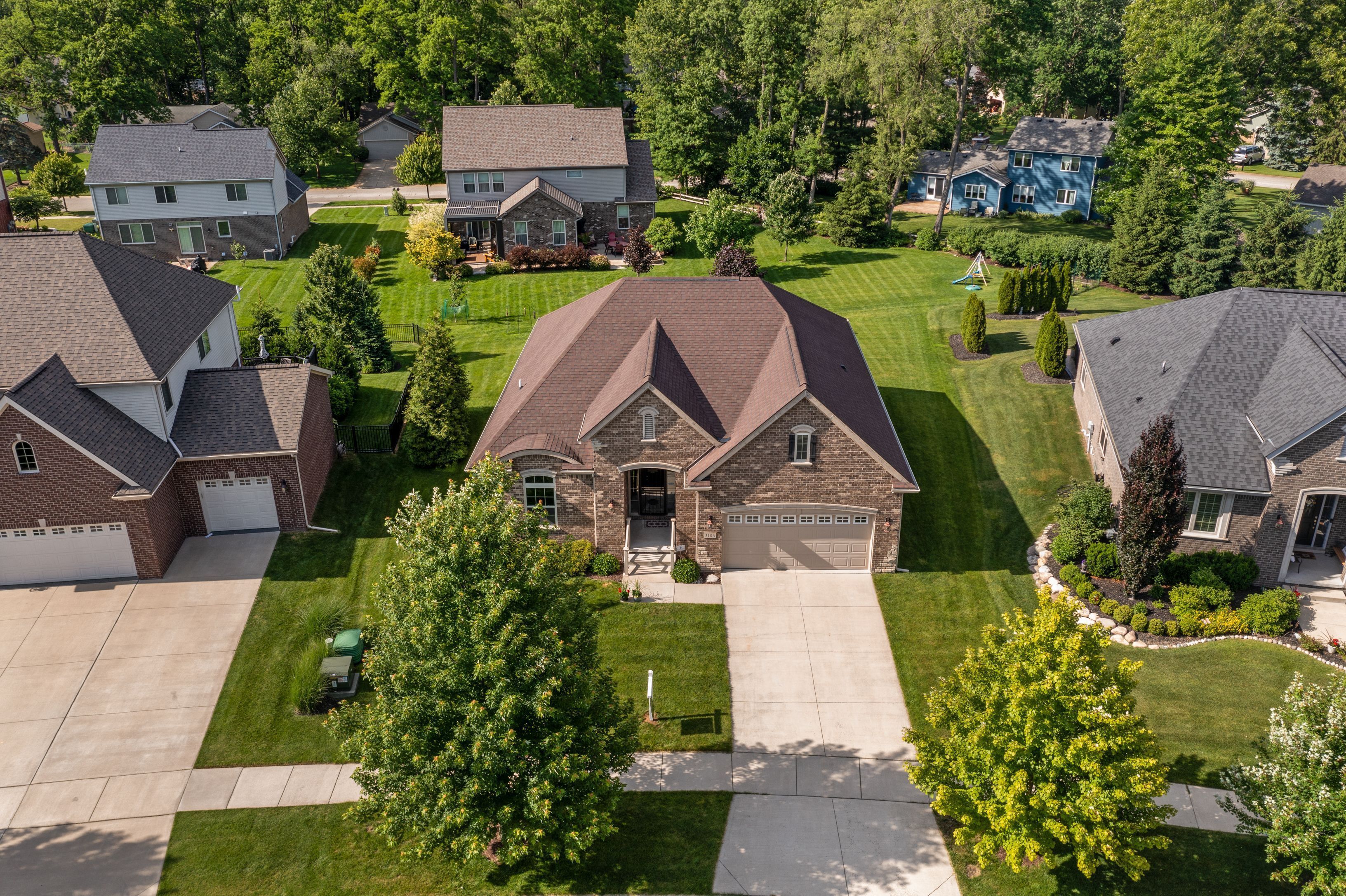 View Commerce Twp, MI 48390 house
