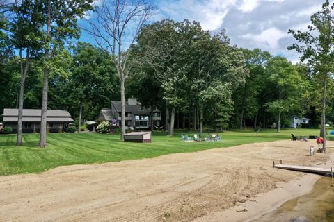 A home in Tekonsha Twp