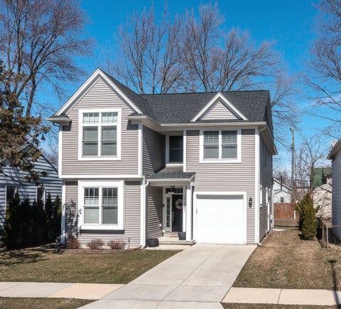 Photo for 1121 ROSEWOOD Street