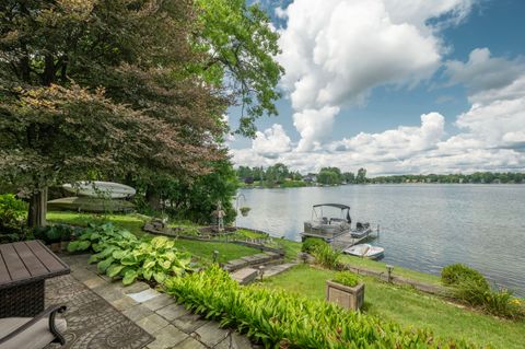 A home in West Bloomfield Twp