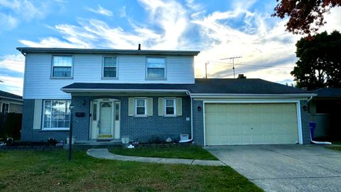 A home in Warren