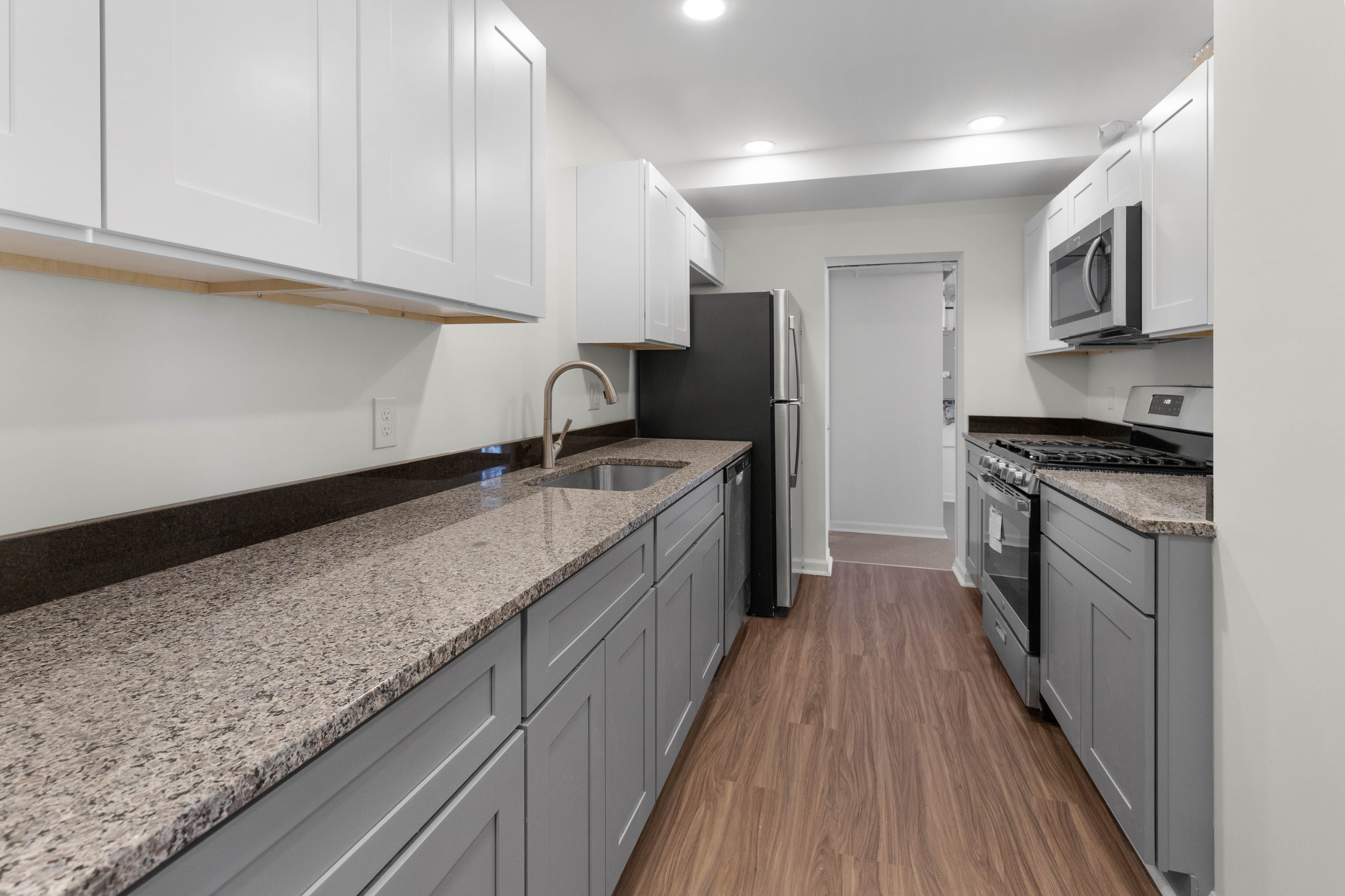 Detroit, Michigan 48202, United States, 2 Bedrooms Bedrooms, ,1 BathroomBathrooms,Residential,Active,5354