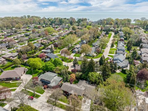 A home in Grosse Pointe Woods