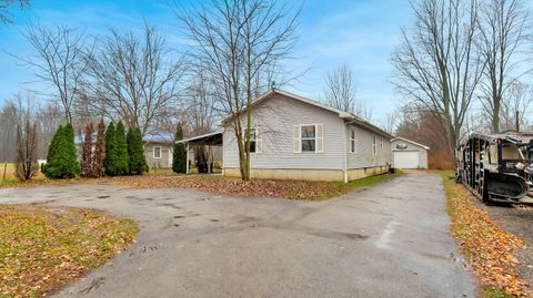 A home in Carleton Vlg