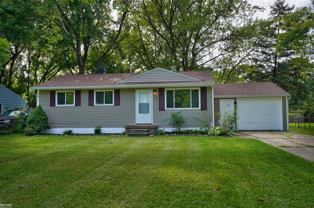 View Flint Twp, MI 48507 house