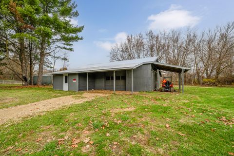 A home in Lincoln Twp