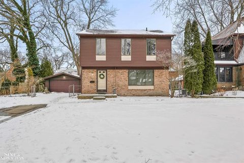 A home in Grosse Pointe Park