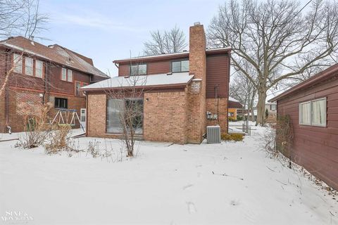 A home in Grosse Pointe Park