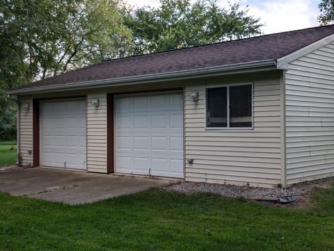 A home in Alaiedon Twp