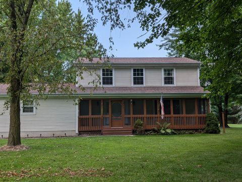 A home in Alaiedon Twp