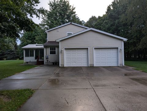 A home in Alaiedon Twp