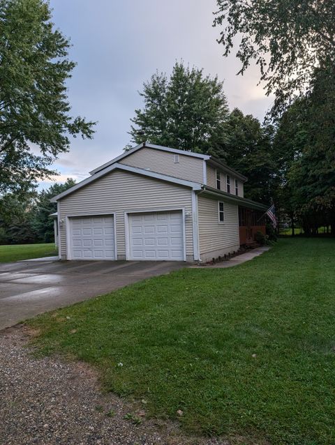 A home in Alaiedon Twp