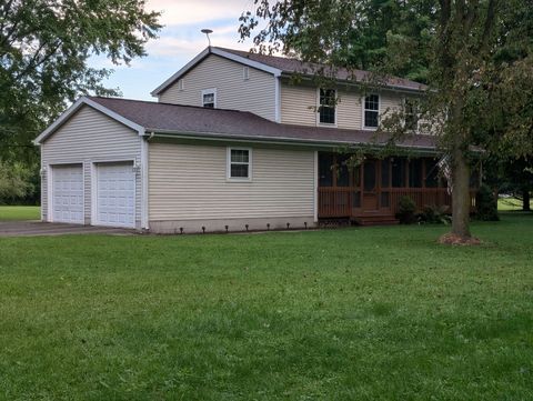 A home in Alaiedon Twp