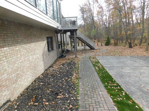 A home in West Bloomfield Twp