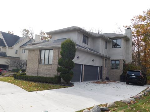 A home in West Bloomfield Twp