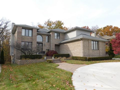 A home in West Bloomfield Twp