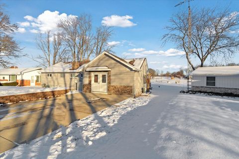 A home in Algansee Twp