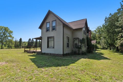 A home in New Buffalo Twp