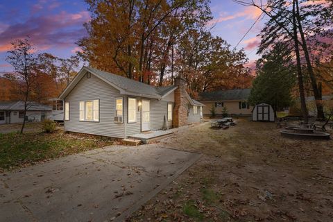 A home in Lyon Twp