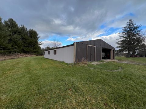 A home in Cumming Twp