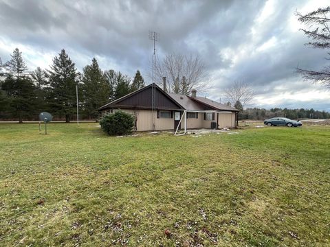 A home in Cumming Twp