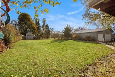 A home in Grass Lake Vlg