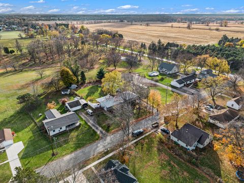 A home in Grass Lake Vlg